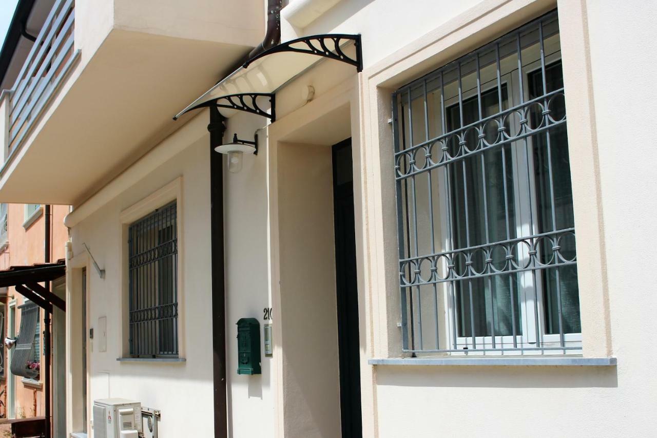 Villa Casa Lu' à Viareggio Extérieur photo
